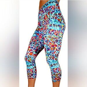 Constantly Varied Gear Exotic Leopard Capri LARGE